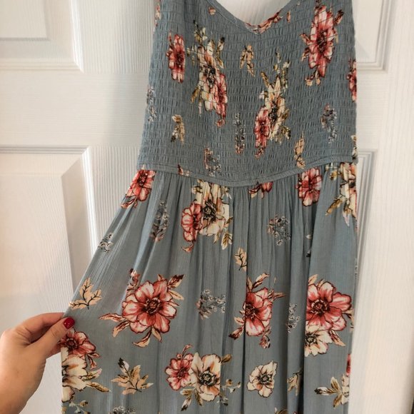 Floral Dress with Tie Up Back - Picture 3 of 8